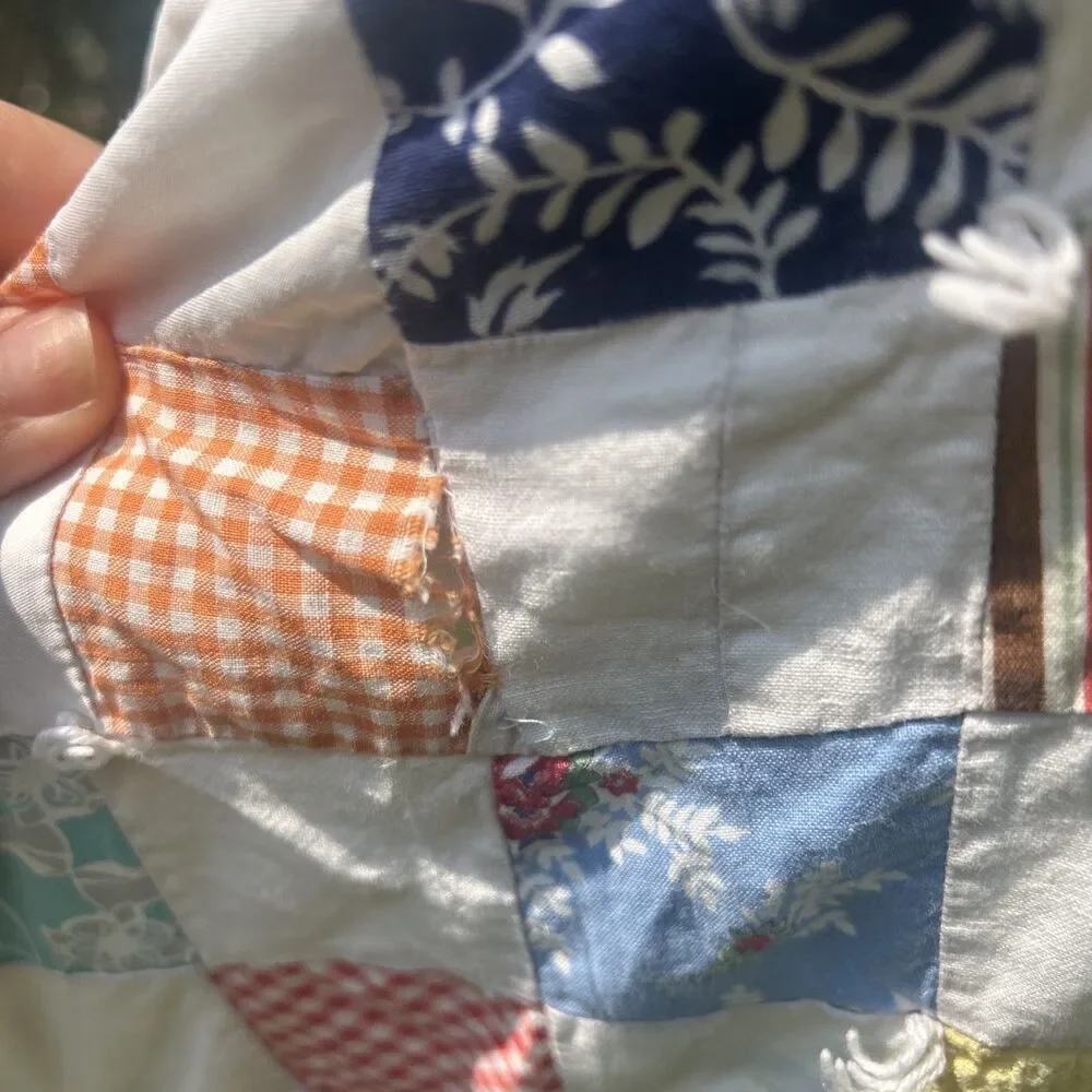 Twin patchwork quilt vintage 84 1/2X 75” squares, Striped Back